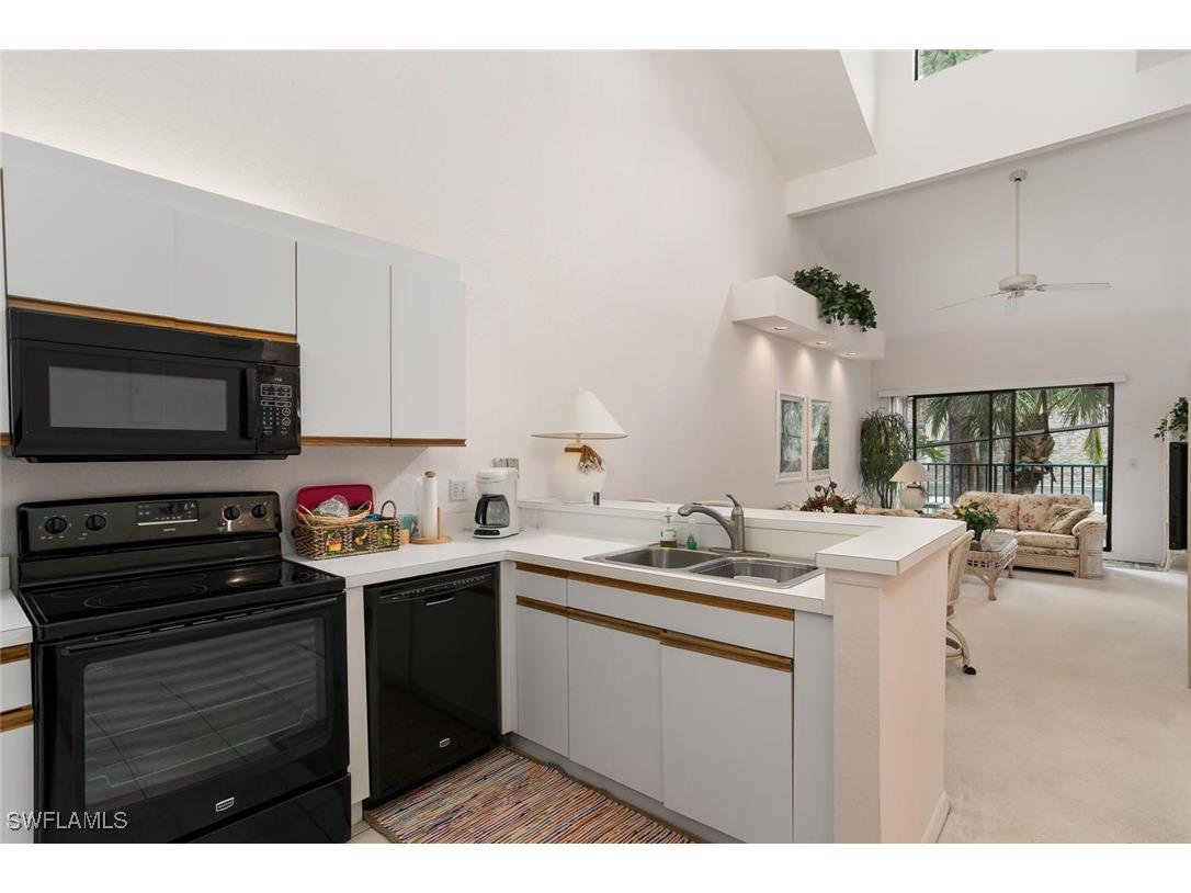 81 Emerald Woods Drive #M8 Naples FL 34108 225061585 image9