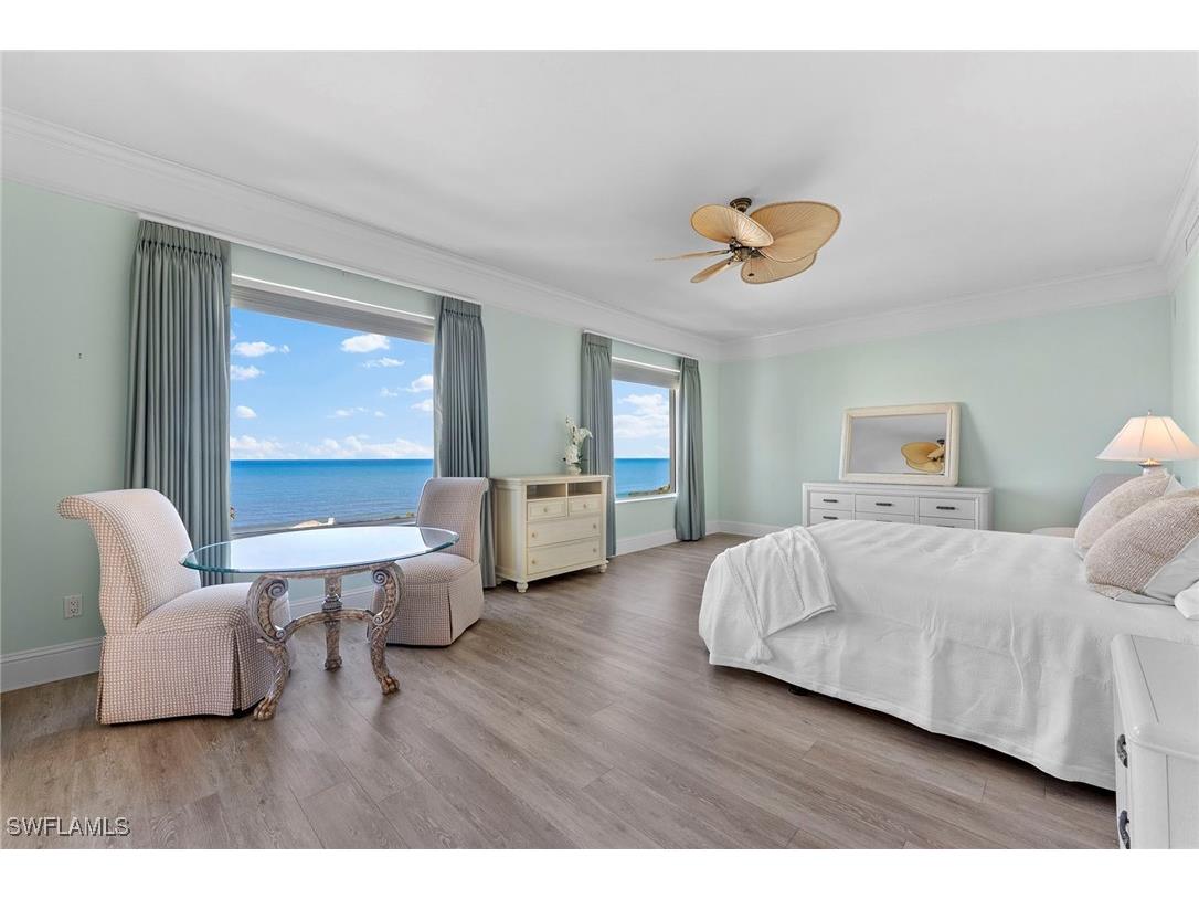 81 Seagate Drive #801 Naples FL 34103 225073171 image14