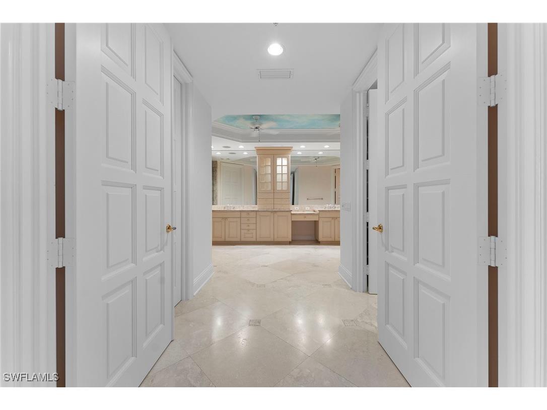 81 Seagate Drive #801 Naples FL 34103 225073171 image17