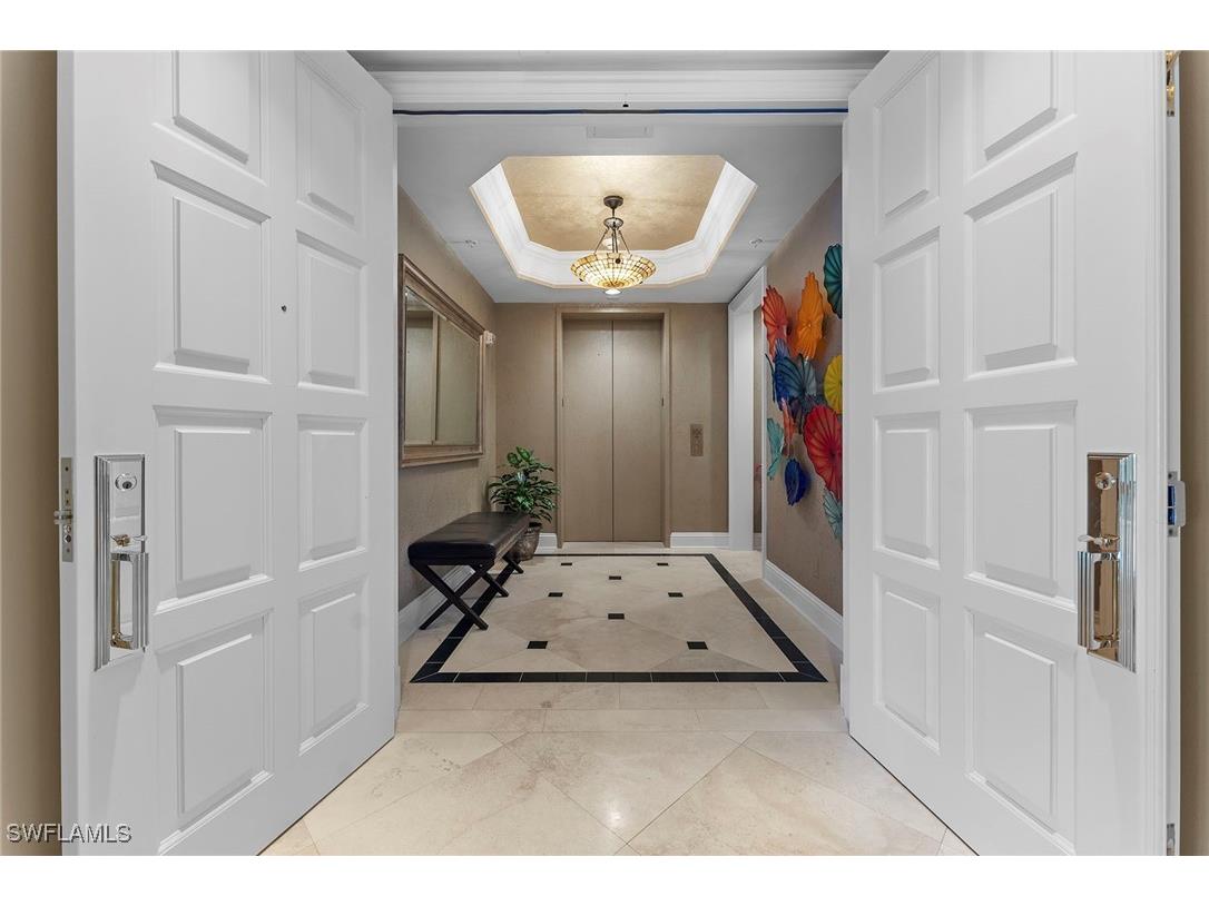 81 Seagate Drive #801 Naples FL 34103 225073171 image2