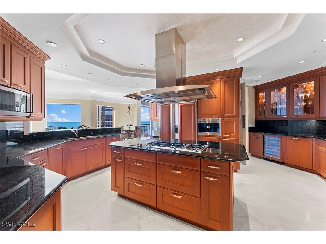 81 Seagate Drive #801 Naples FL 34103 225073171 image21