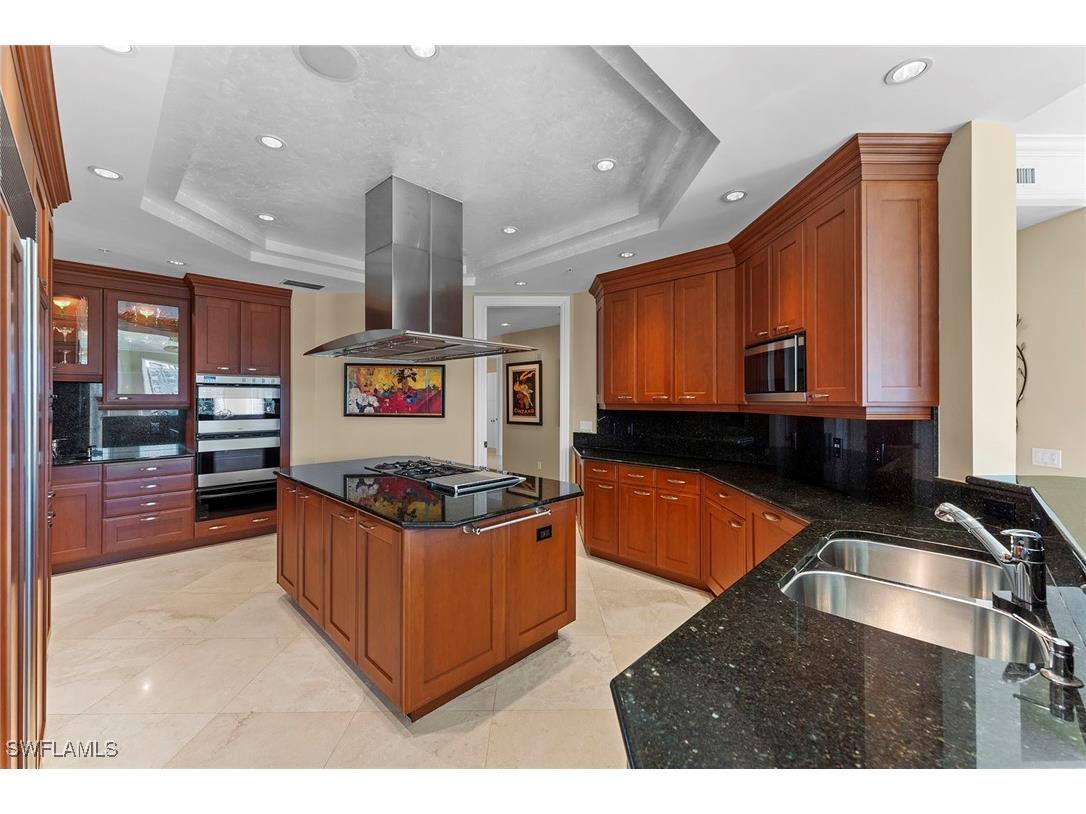81 Seagate Drive #801 Naples FL 34103 225073171 image23