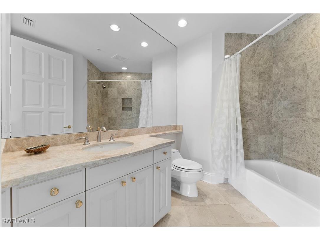 81 Seagate Drive #801 Naples FL 34103 225073171 image29