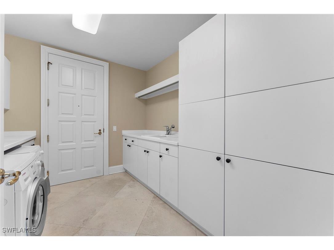 81 Seagate Drive #801 Naples FL 34103 225073171 image35