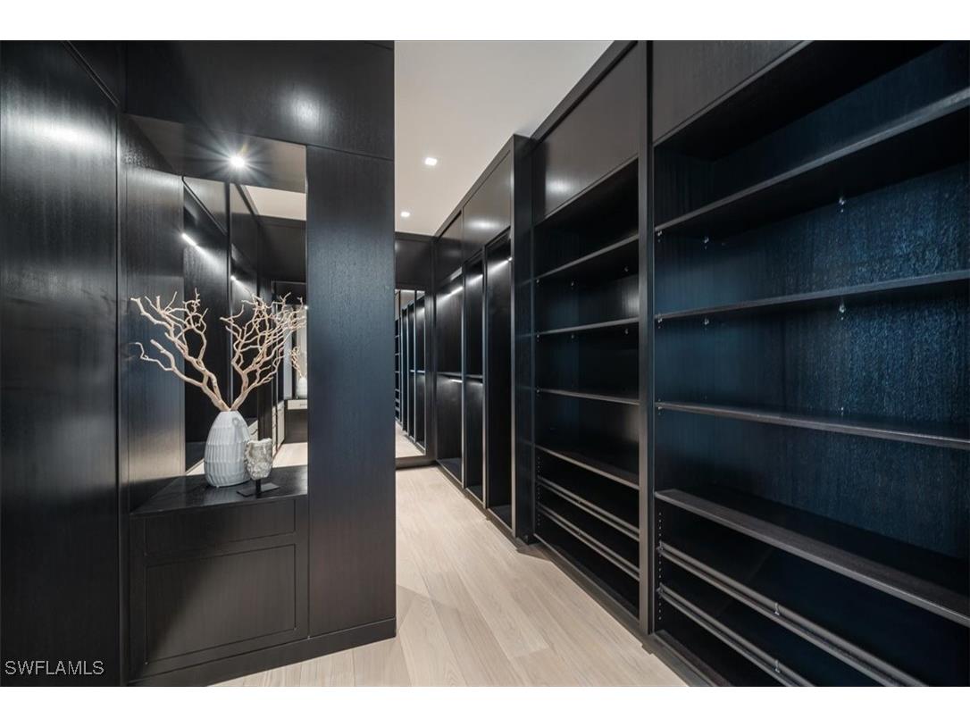 81 Seagate Drive #PH20 Naples FL 34103 225076542 image20