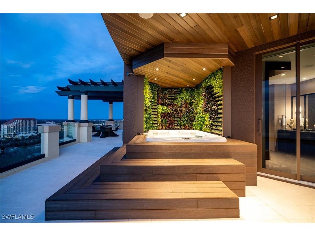 81 Seagate Drive #PH20 Naples FL 34103 225076542 image22