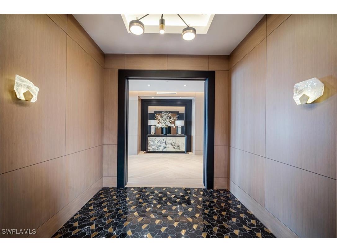 81 Seagate Drive #PH20 Naples FL 34103 225076542 image26