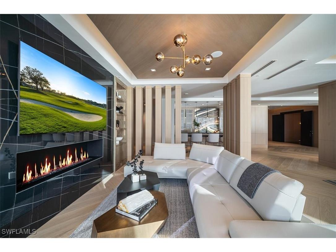 81 Seagate Drive #PH20 Naples FL 34103 225076542 image29