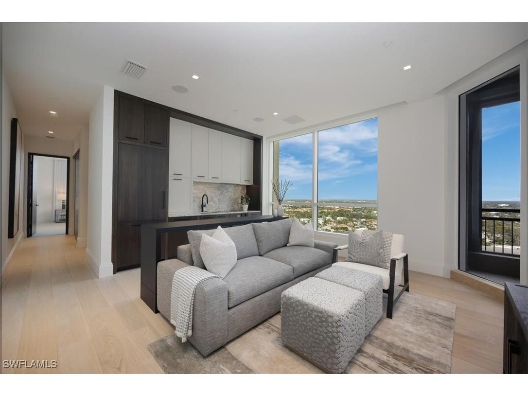 81 Seagate Drive #PH20 Naples FL 34103 225076542 image35