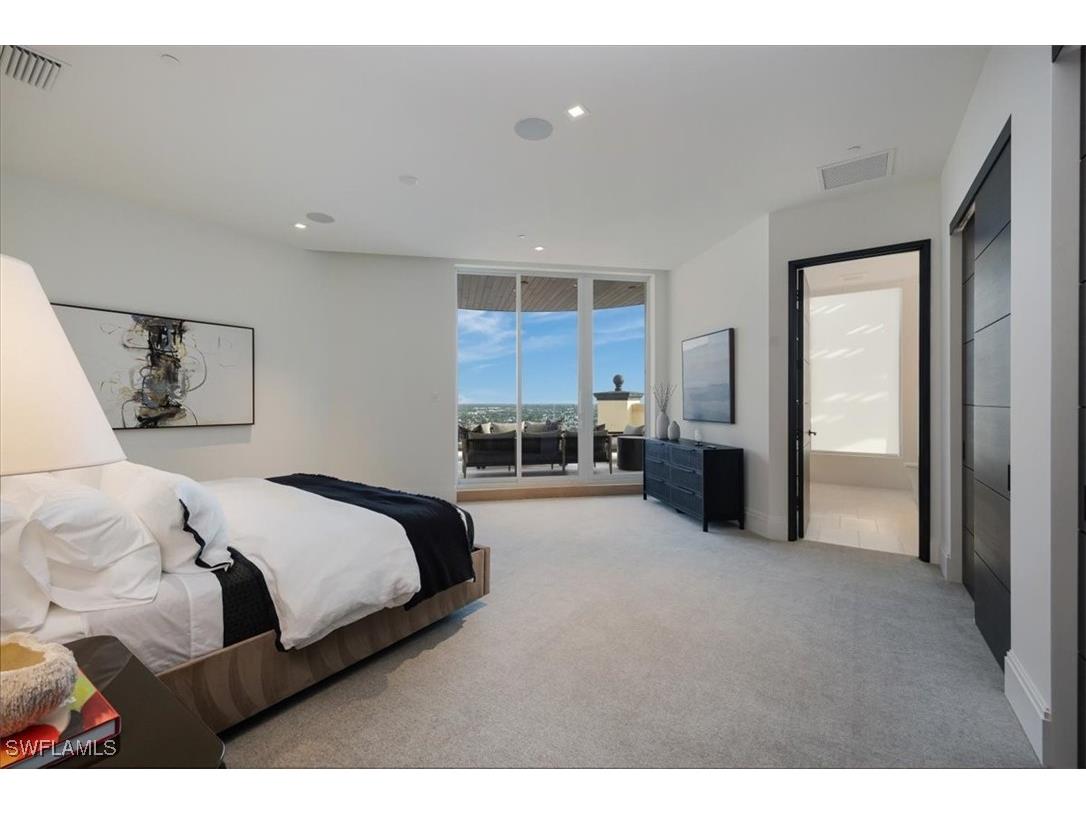 81 Seagate Drive #PH20 Naples FL 34103 225076542 image38