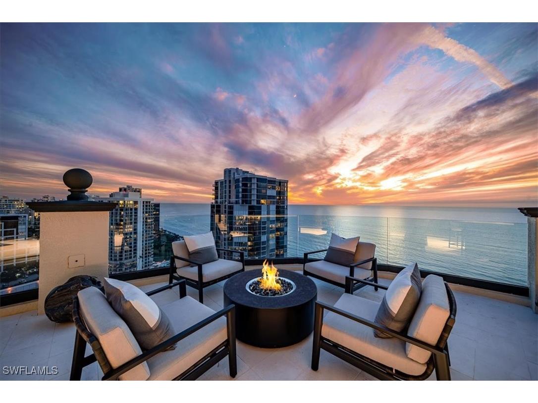 81 Seagate Drive #PH20 Naples FL 34103 225076542 image45