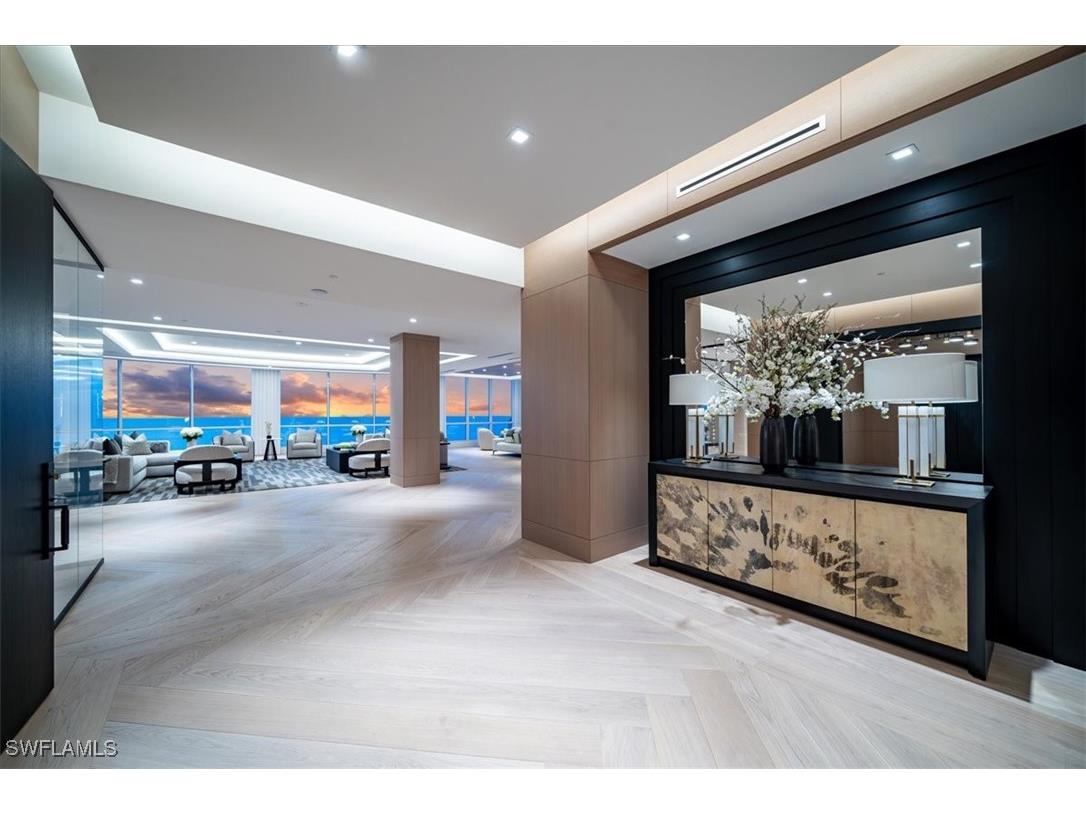 81 Seagate Drive #PH20 Naples FL 34103 225076542 image6