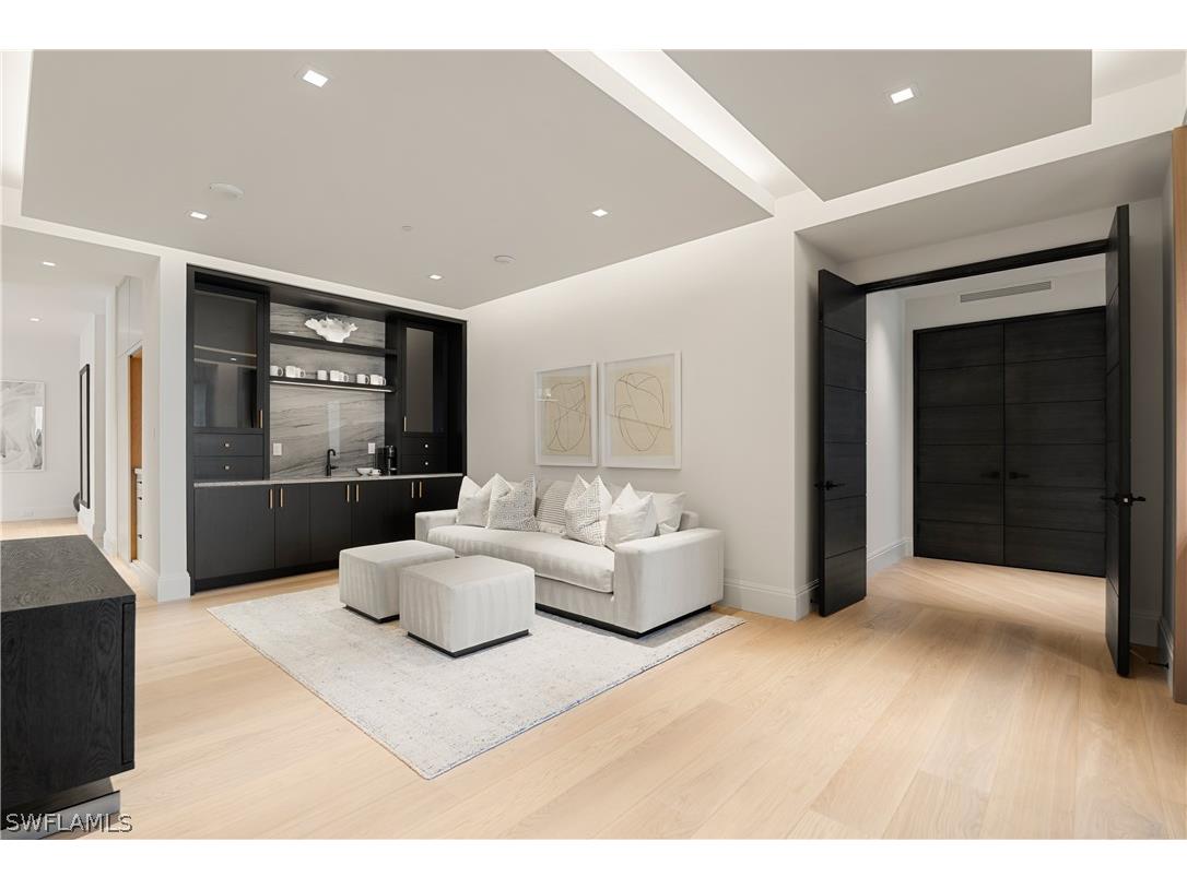 81 Seagate Drive #PH20 Naples FL 34103 226010075 image10