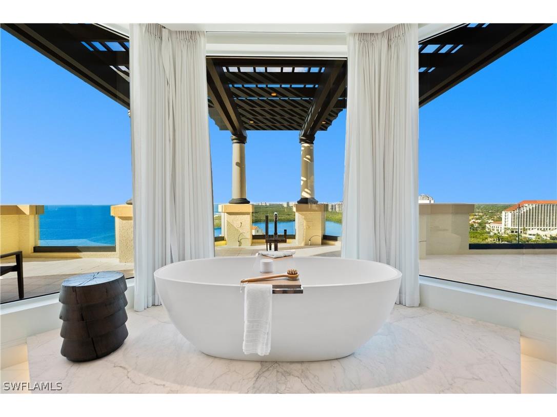 81 Seagate Drive #PH20 Naples FL 34103 226010075 image12