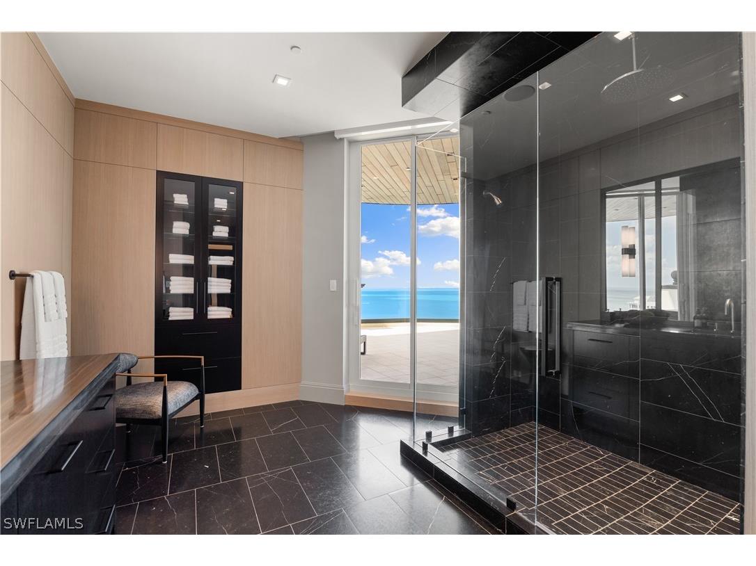 81 Seagate Drive #PH20 Naples FL 34103 226010075 image15