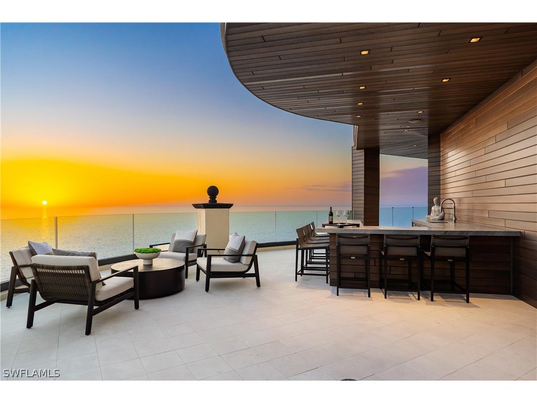 81 Seagate Drive #PH20 Naples FL 34103 226010075 image2