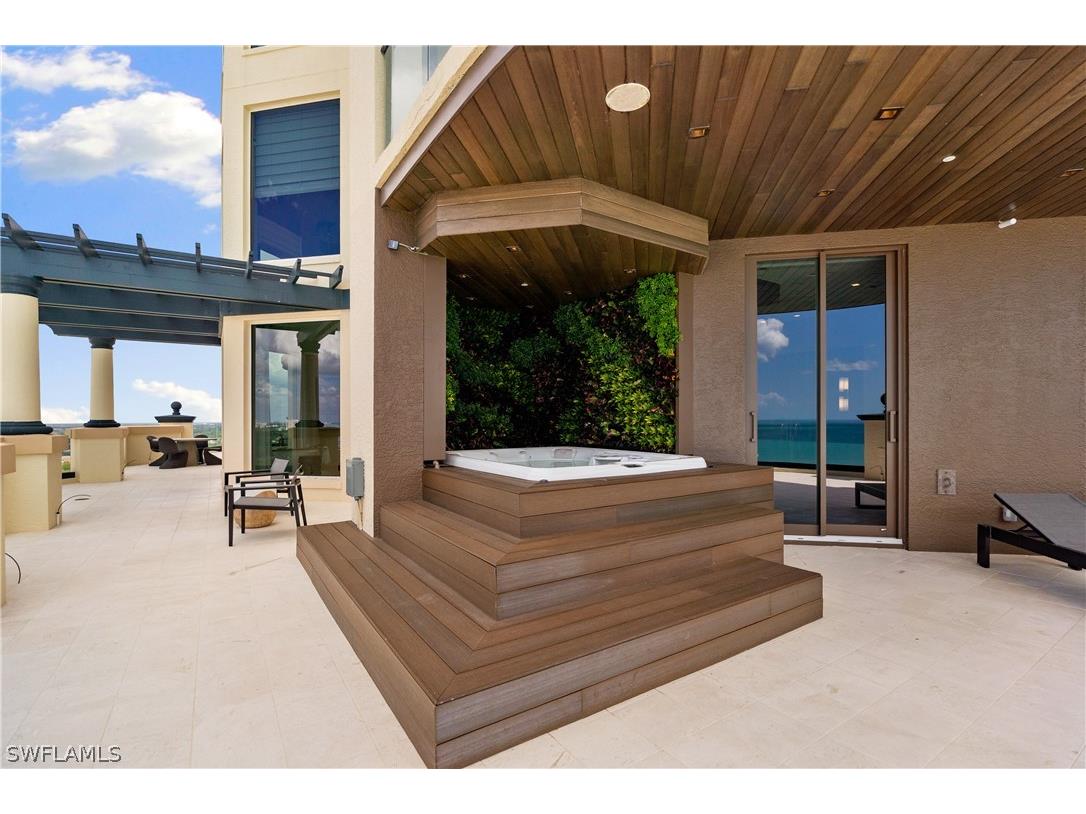 81 Seagate Drive #PH20 Naples FL 34103 226010075 image23