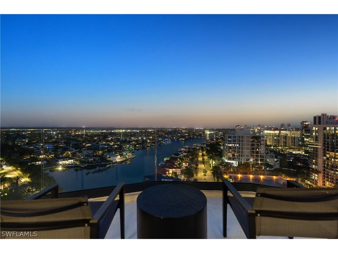 81 Seagate Drive #PH20 Naples FL 34103 226010075 image24