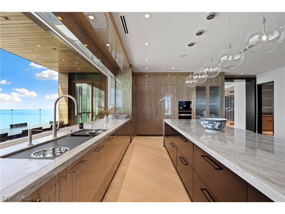 81 Seagate Drive #PH20 Naples FL 34103 226010075 image31