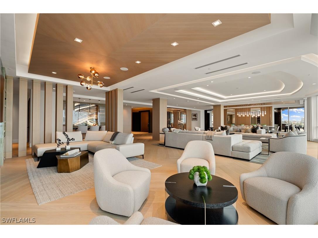 81 Seagate Drive #PH20 Naples FL 34103 226010075 image7