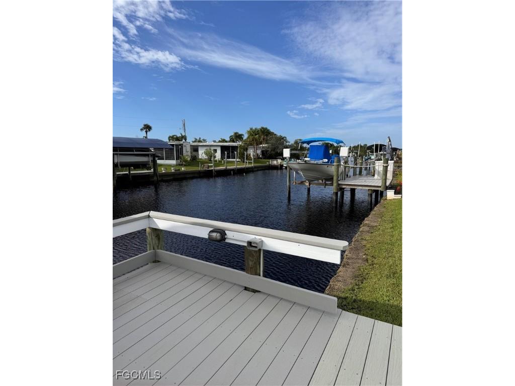 81 Sun Circle Fort Myers FL 33905 2025015860 image17