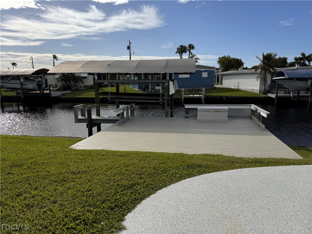 81 Sun Circle Fort Myers FL 33905 2025015860 image4