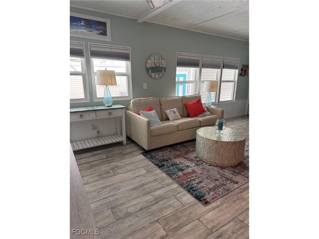 81 Sun Circle Fort Myers FL 33905 2025015860 image7