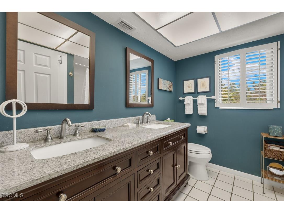 810 Elinor Way Sanibel FL 33957 2025018088 image23