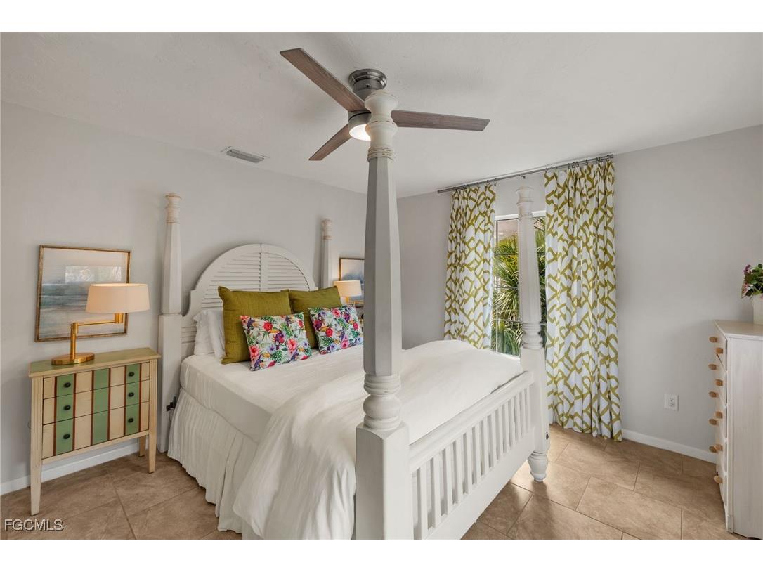 810 Elinor Way Sanibel FL 33957 2025018088 image24