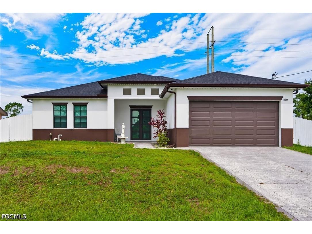 810 Floyd Avenue S Lehigh Acres FL 33976 2026015030 image2