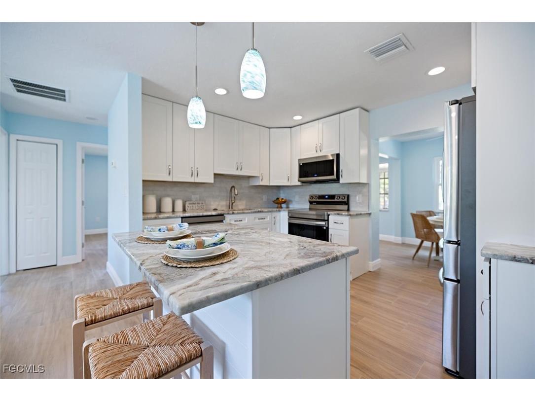 810 Harvard Street Englewood FL 34223 2025019119 image17