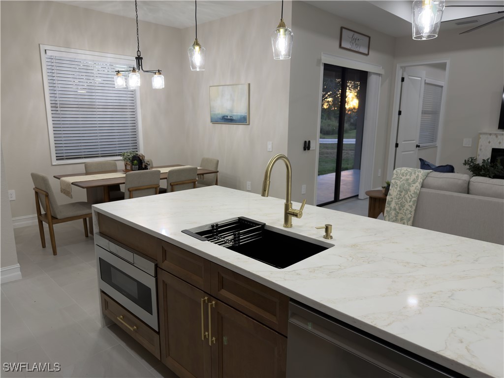 810 Sentinela Boulevard Lehigh Acres FL 33974 226002295 image3