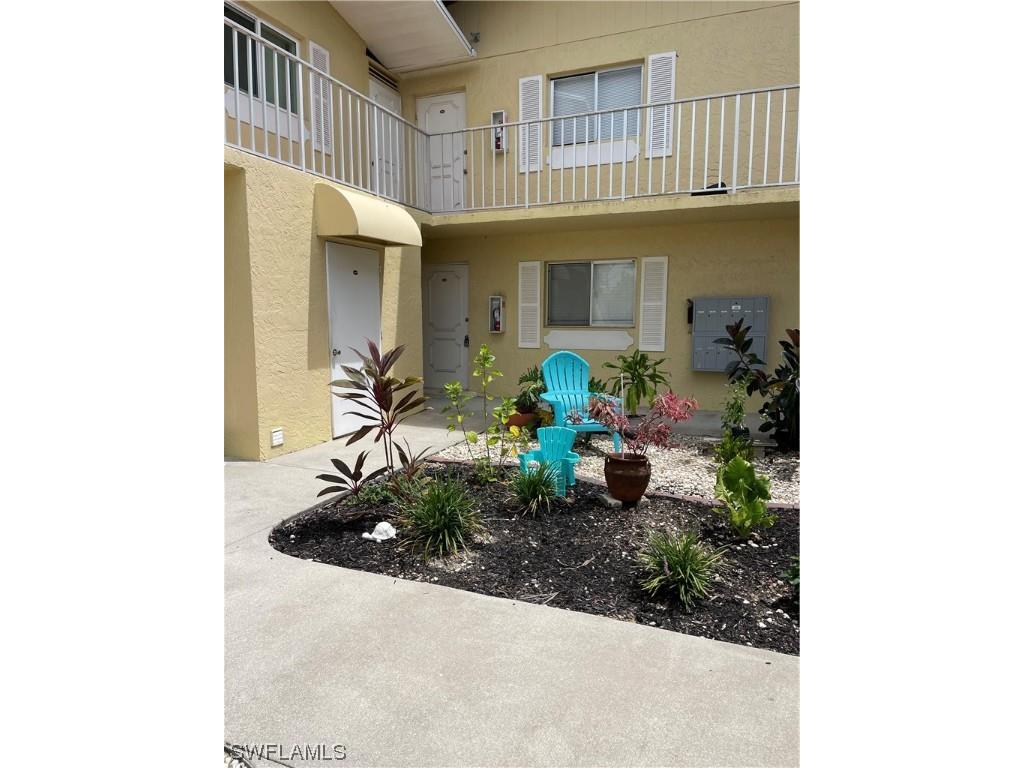 8101 Country Road #103 Fort Myers FL 33919 223070332 image1