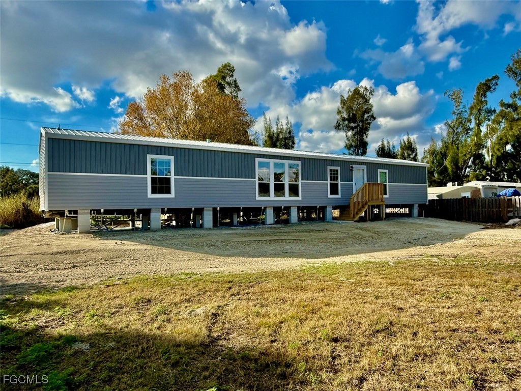 8104 Marx Drive North Fort Myers FL 33917 2026002631 image2