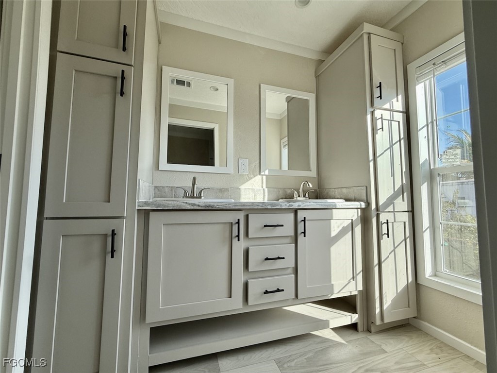 8104 Marx Drive North Fort Myers FL 33917 2026002631 image6