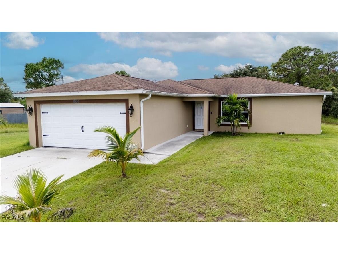 8104 N Salem Court Labelle FL 33935 2025009089 image1