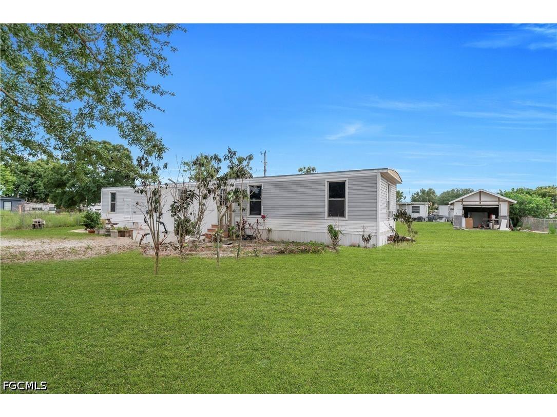 8106 Penny Drive North Fort Myers FL 33917 2026021652 image4