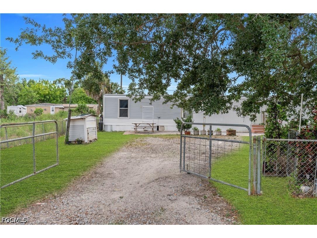 8106 Penny Drive North Fort Myers FL 33917 2026021652 image9