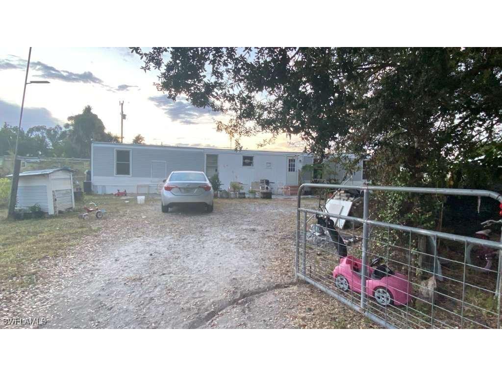 8106 Penny Drive North Fort Myers FL 33917 225081494 image1