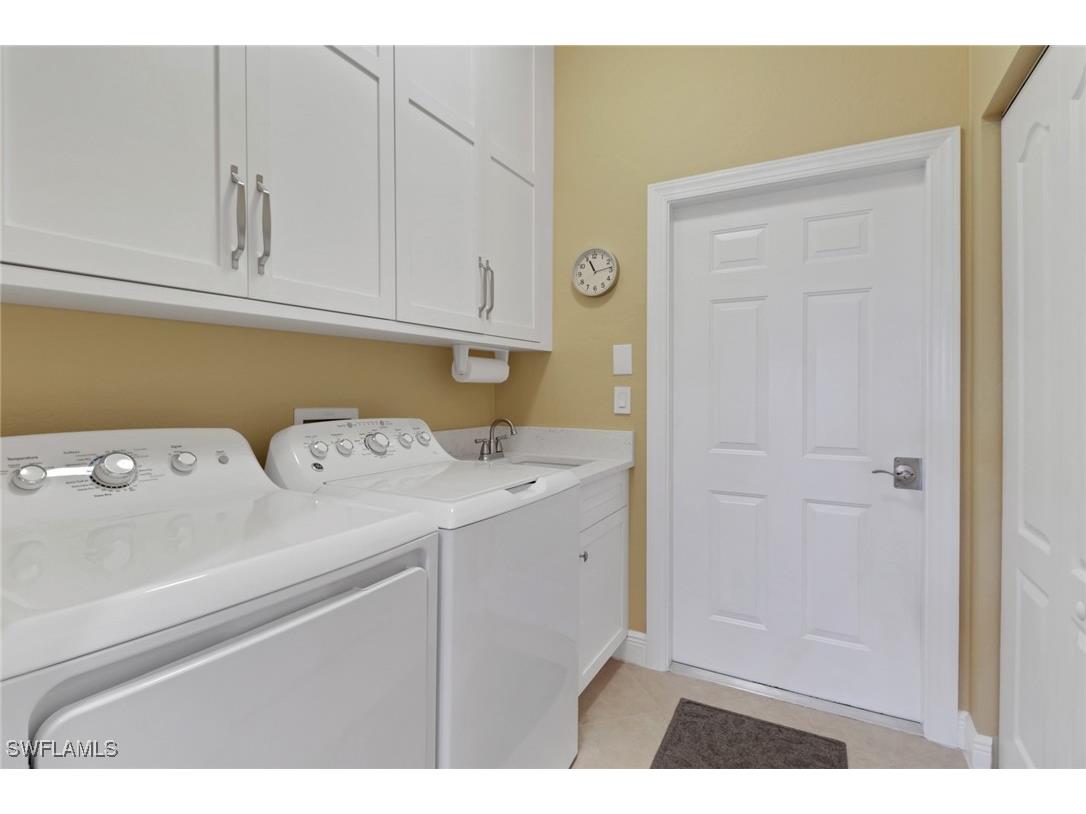 8106 Tauren Court Naples FL 34119 225072390 image24