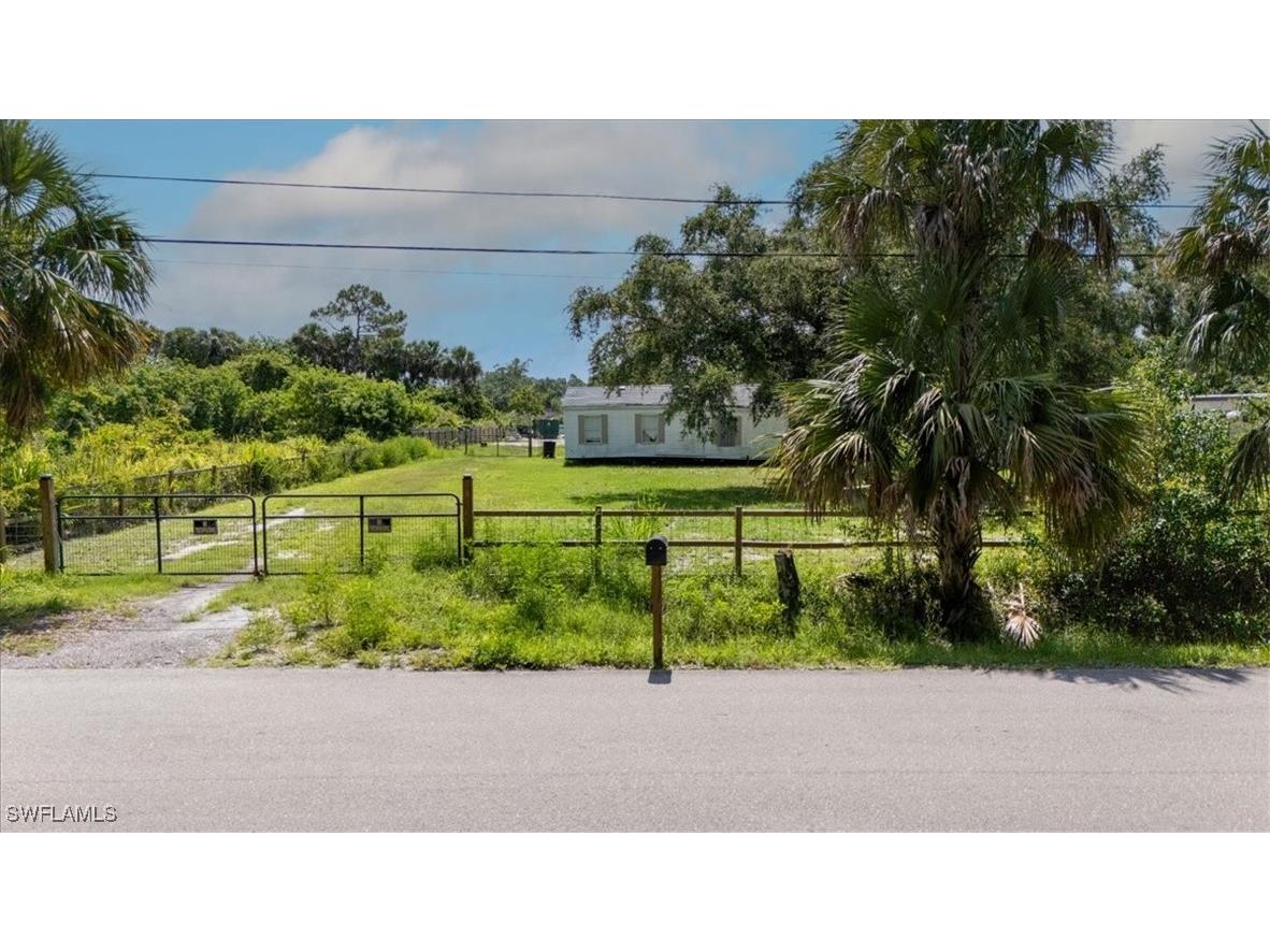 8109 Bartholomew Drive North Fort Myers FL 33917 225057225 image4