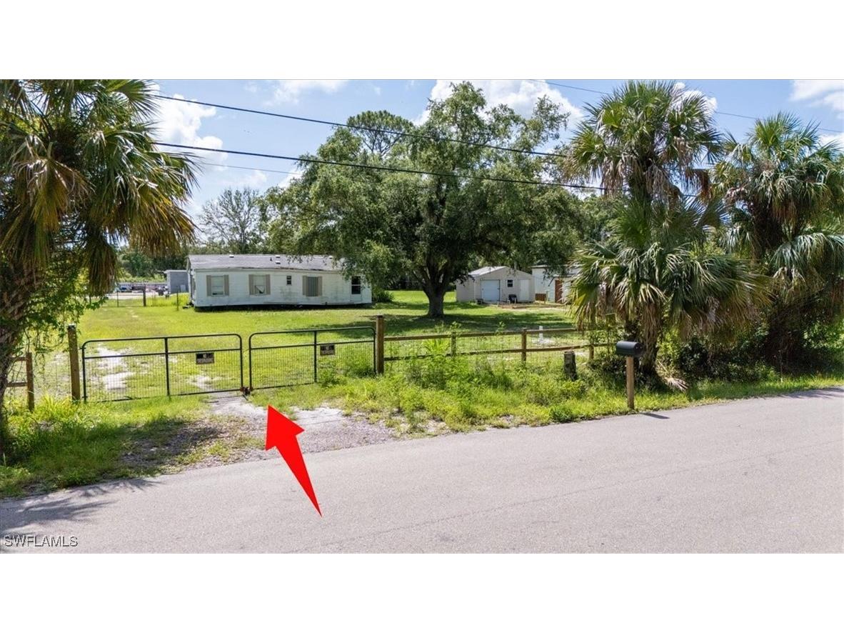 8109 Bartholomew Drive North Fort Myers FL 33917 225057225 image5