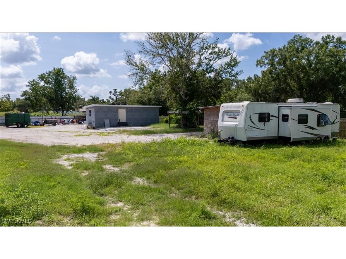 8109 Bartholomew Drive North Fort Myers FL 33917 225057225 image7