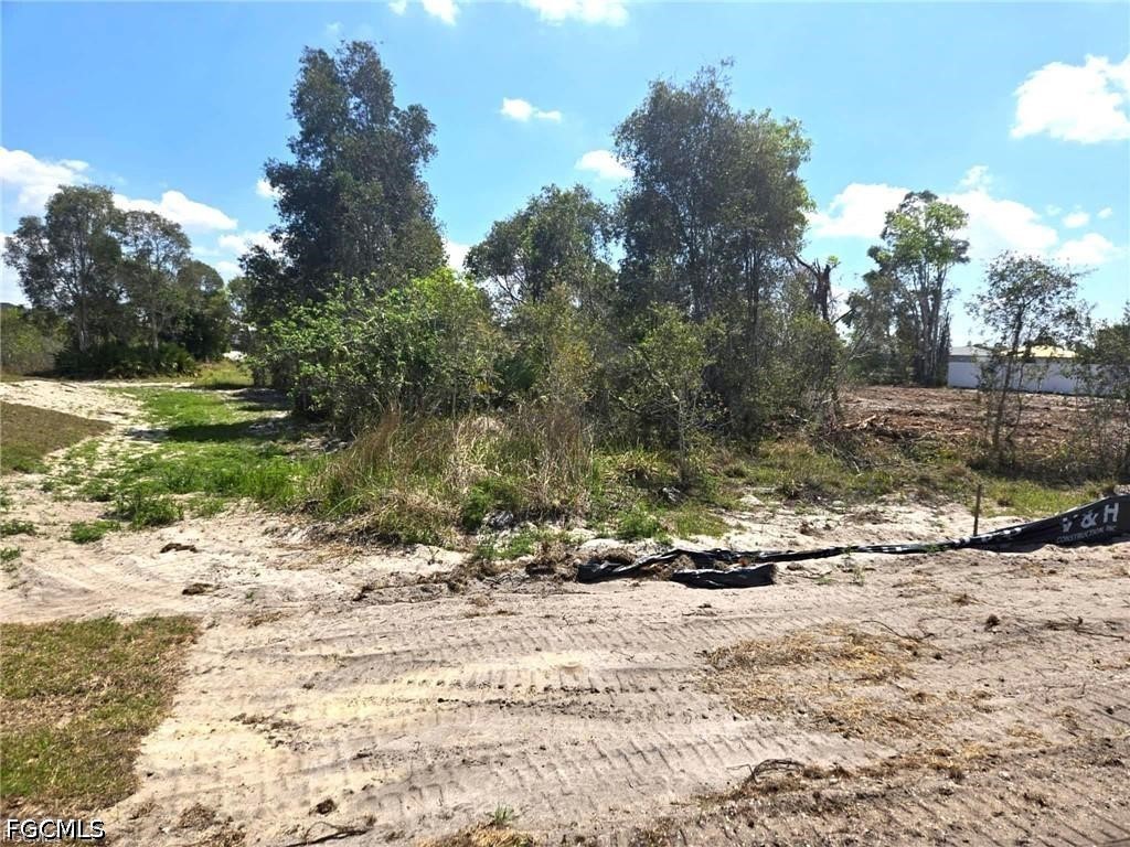 811 Bell Boulevard S Lehigh Acres FL 33974 2026020575 image3