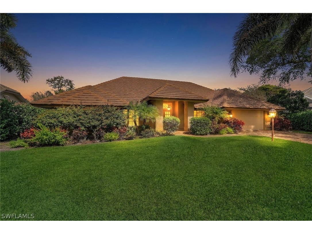 811 Pitch Apple Lane Naples FL 34108 226010170 image1