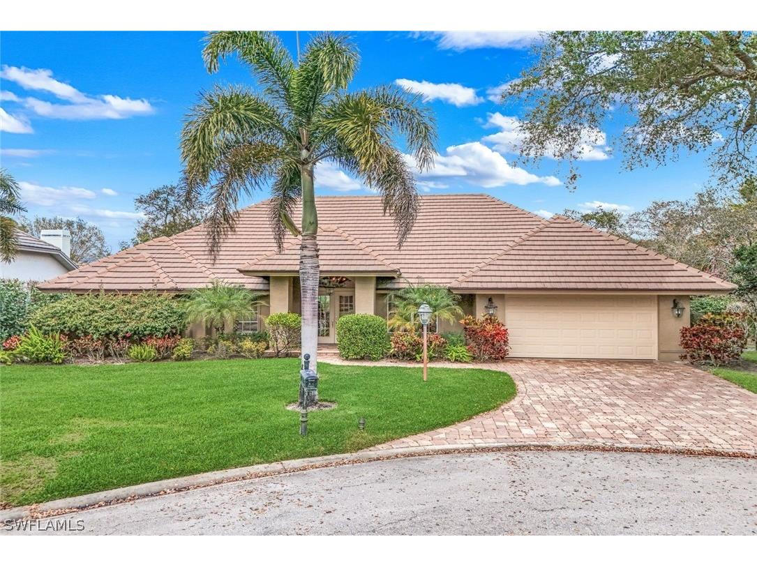811 Pitch Apple Lane Naples FL 34108 226010170 image2