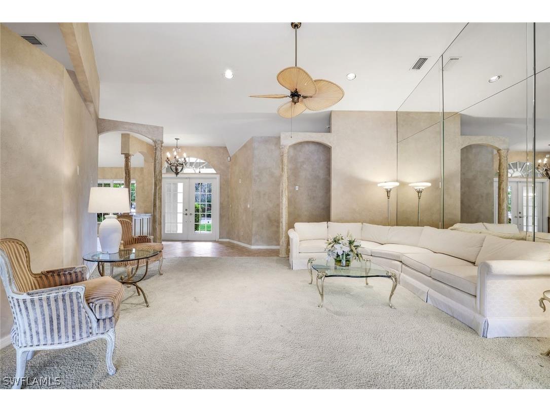 811 Pitch Apple Lane Naples FL 34108 226010170 image4