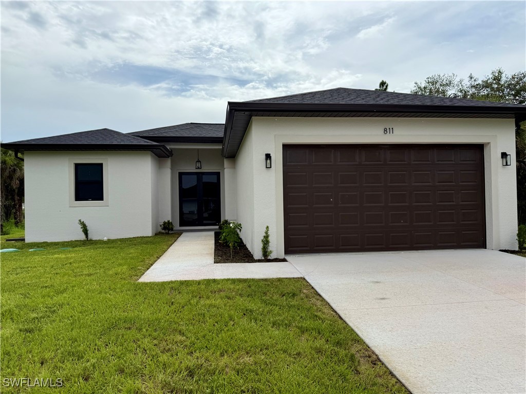 811 Thompson Avenue Lehigh Acres FL 33972 225062187 image1