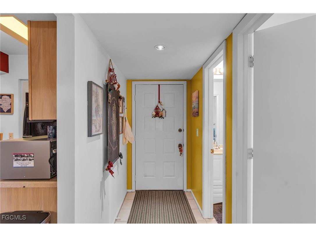 8110 S Woods Circle #13 Fort Myers FL 33919 2025020208 image11