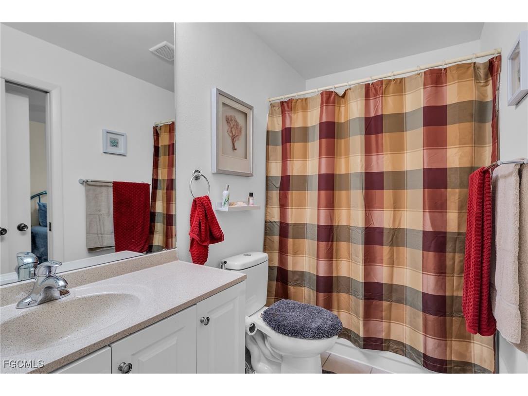 8110 S Woods Circle #13 Fort Myers FL 33919 2025020208 image15